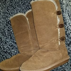 Bearpaw boots